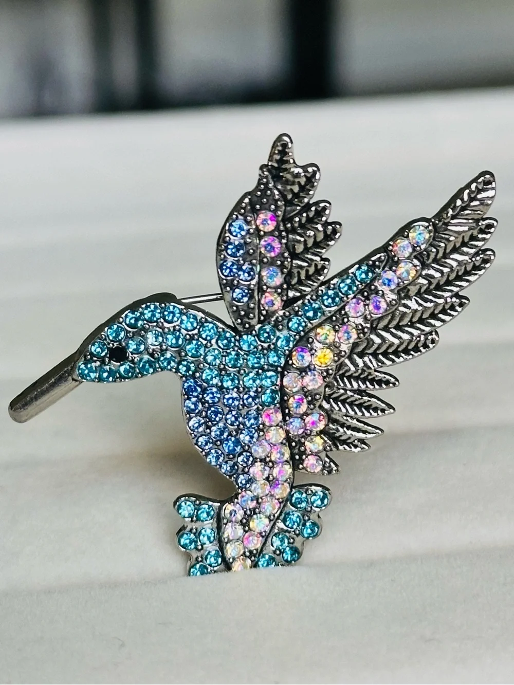 Blue Crystal Hummingbird Bird Brooch NEW